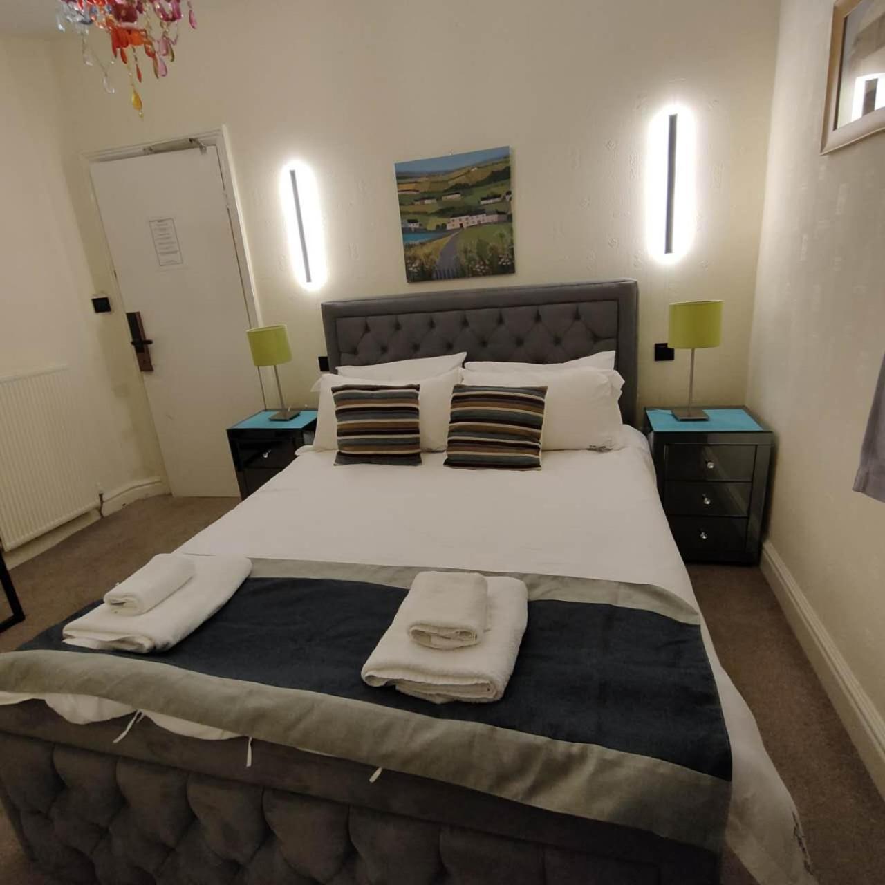 The Ambleside Apartments - Self Catering With Private Kitchen - Best For Location Luaran gambar
